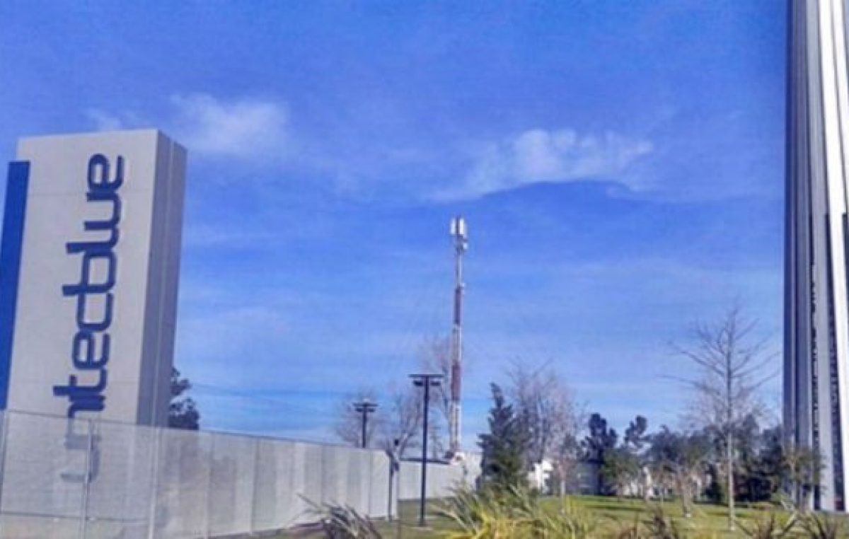 Unitec Blue: se confirmaron los 23 despidos de la única fábrica de nanotecnología del país