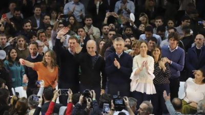 Dividir y fabricar enemigos
