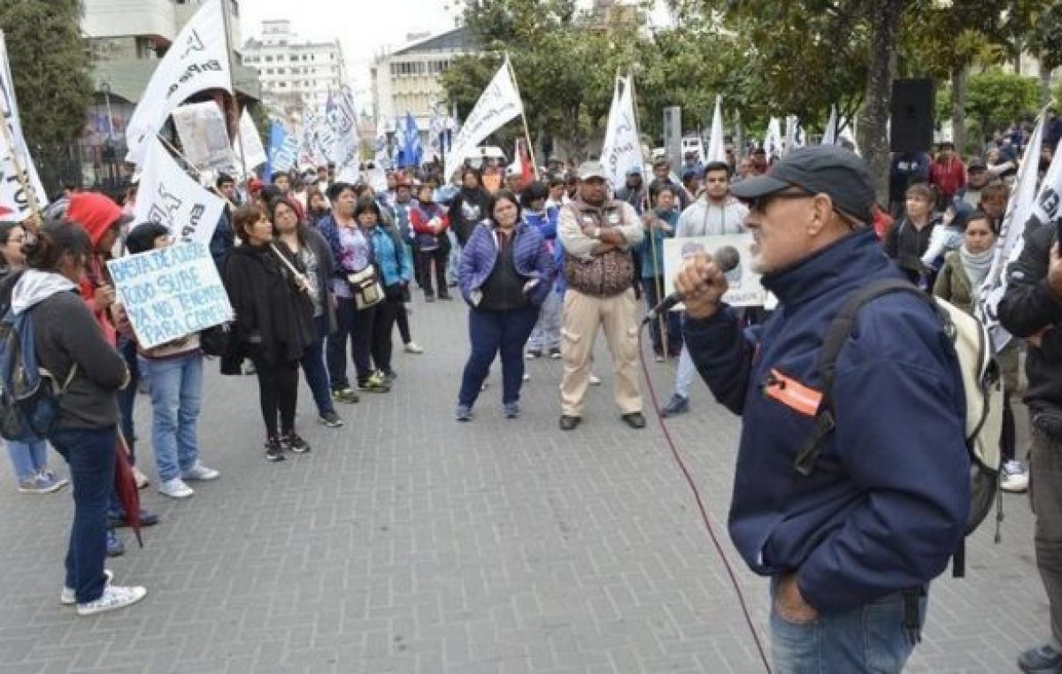 Municipales jujeños anunciaron jornada de paro y posibles cortes de rutas para la otra semana