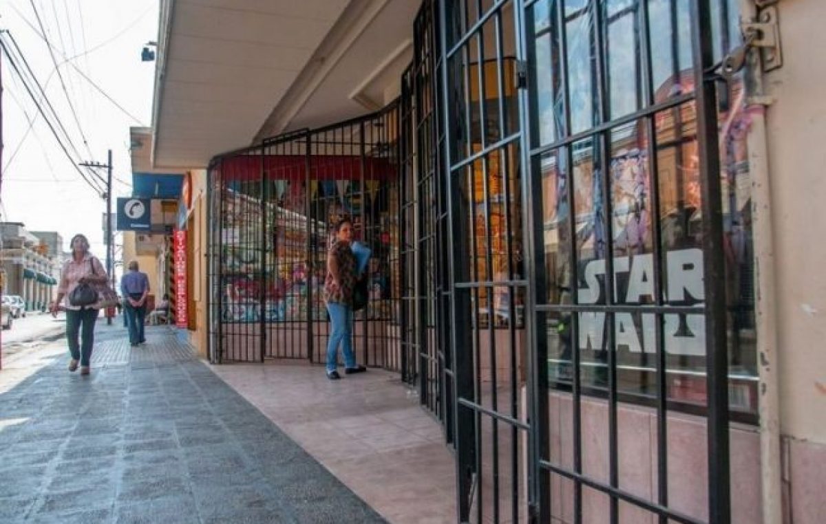 Alerta por la suba del dólar: comercios cerrados y proveedores sin precios de referencia