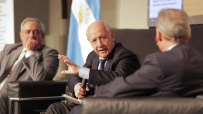 Lavagna se metió en la polémica sobre el FMI: “financia la fuga de capitales”
