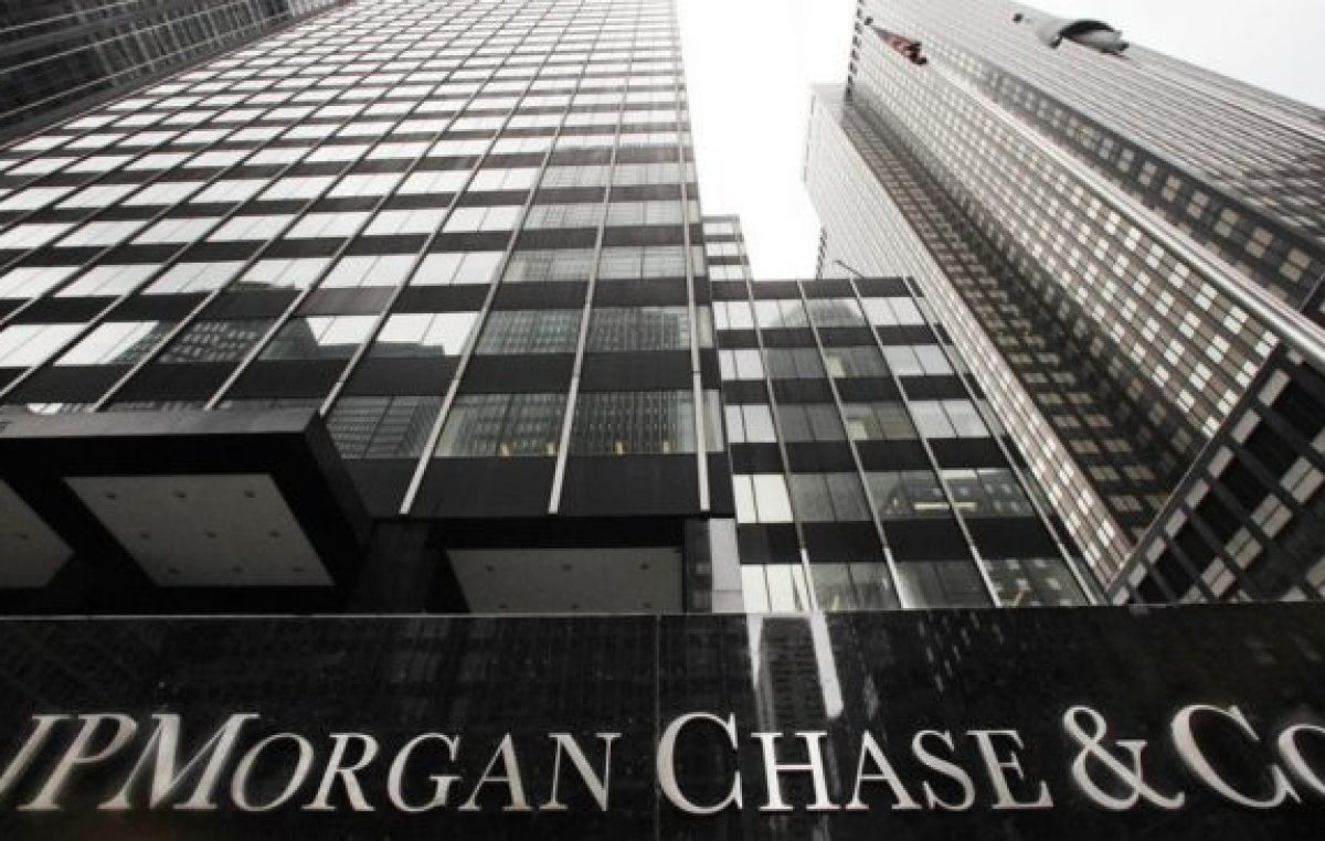 País en riesgo: el índice del JP Morgan se disparó a 1709 puntos