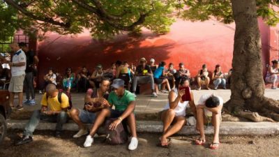 Los cubanos ya pueden tener wi-fi en sus casas bajo la mirada del Estado