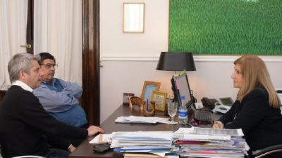Piden la intervención de la Provincia en el conflicto salarial en el Municipio de Bovril 