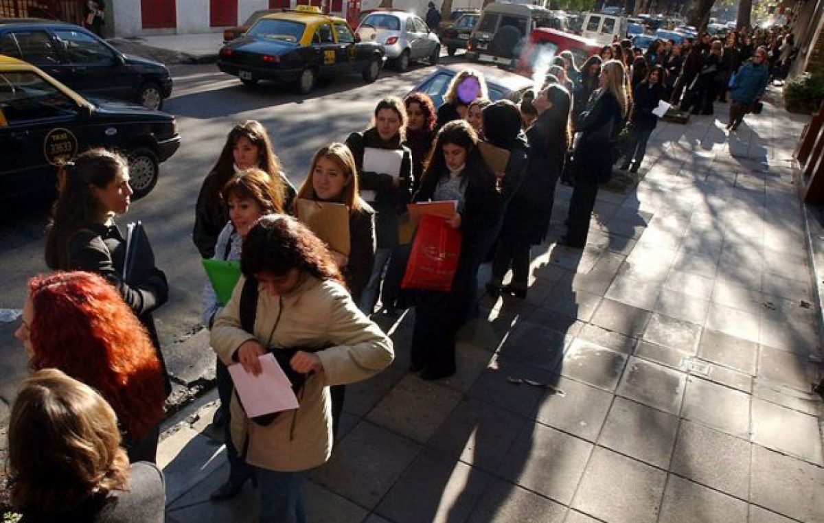 Números en rojo y una sociedad en emergencia