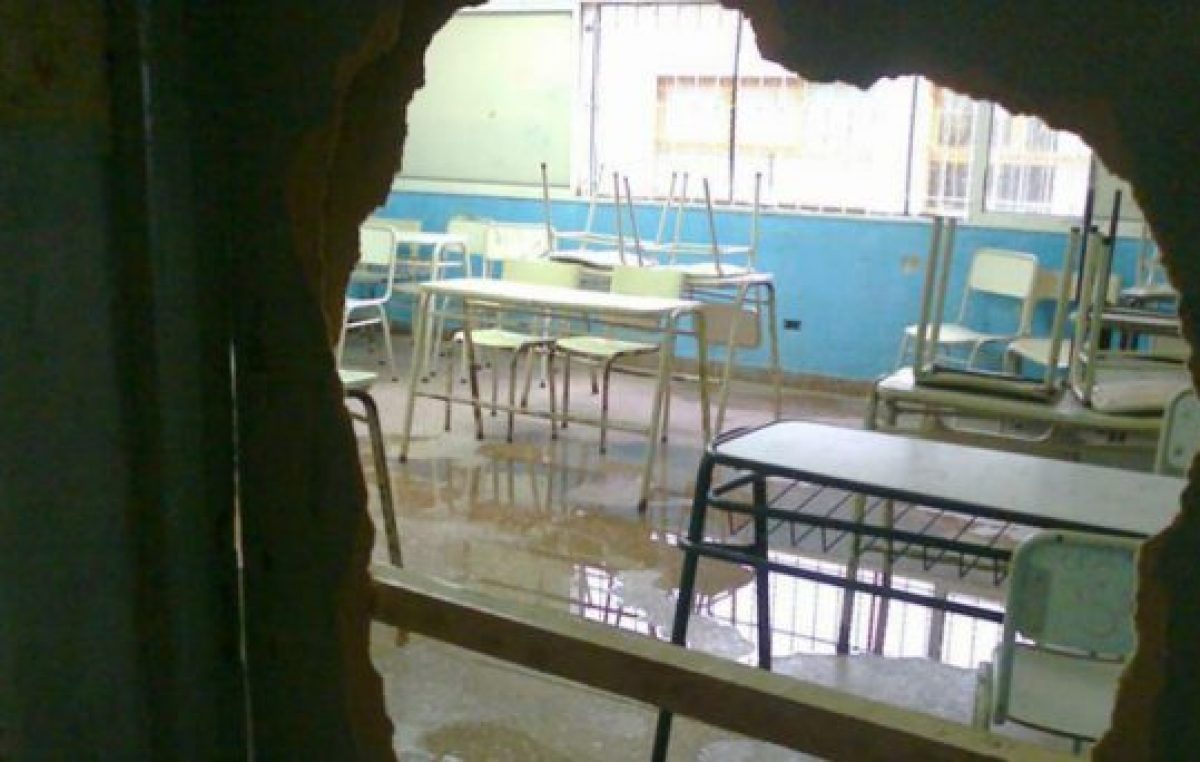 Con lo que pagó Vidal por intereses de deuda, se podrían haber construido 4 mil escuelas