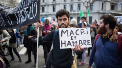 Efecto Macri: Argentina es el único país donde los salarios bajaron hasta el 10%