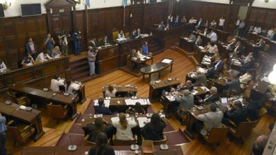 La dieta de los senadores mendocinos aumentó $50.000 en un año: hoy cobran $145.000