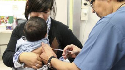 Vacunas: 310 chicos por día no consiguen las que necesitan