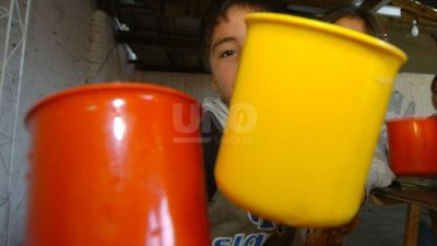 Preocupación en varios comedores solidarios de Santa Fe: no les alcanza para la leche