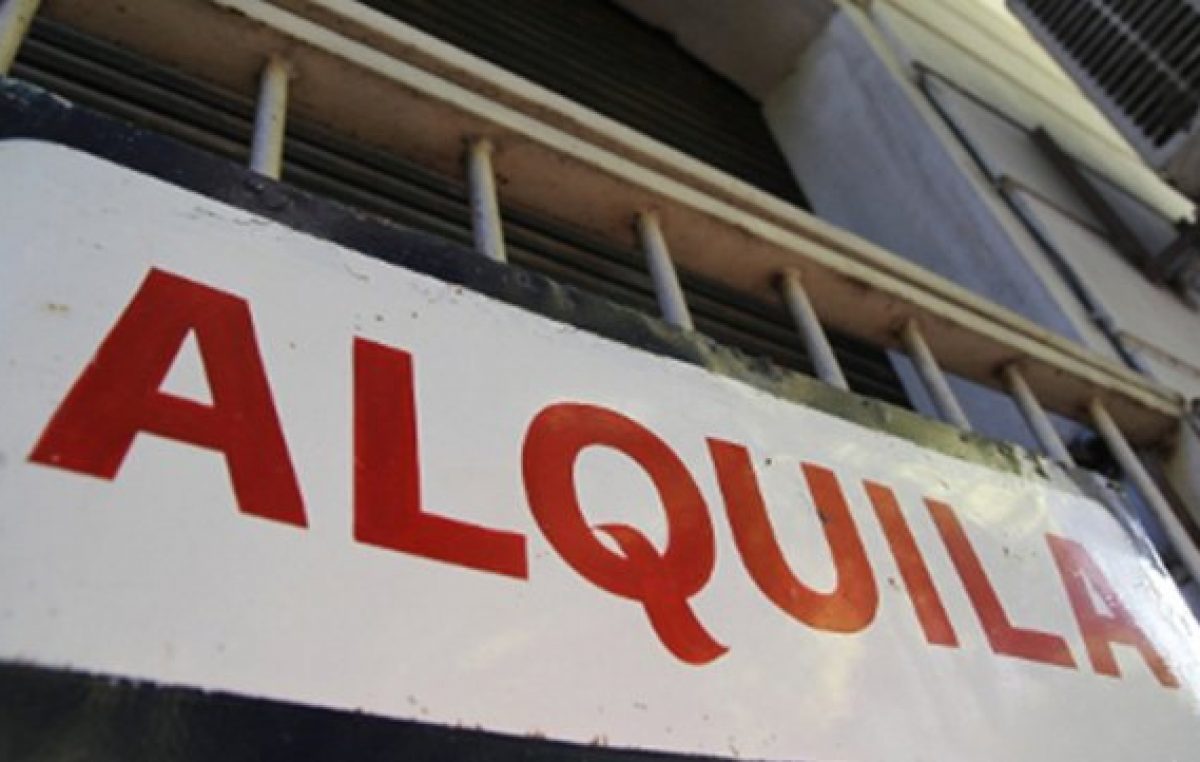 Alquilar en Rosario se lleva la mitad del ingreso