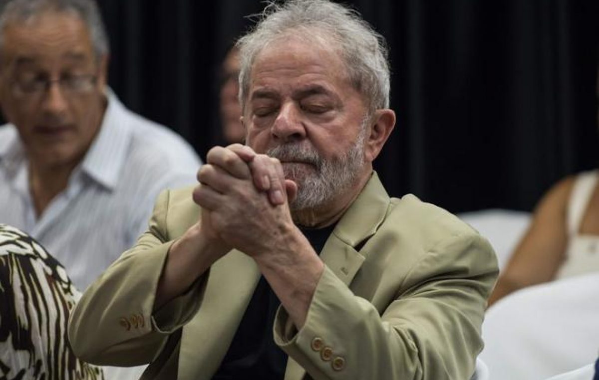 «Bolsonaro no se cansa de vomitar ignorancia»