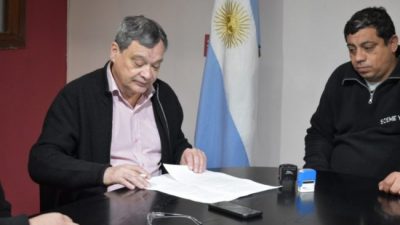 Lago Puelo: acuerdan aumento salarial para empleados municipales