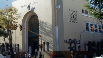 Mientras la Provincia define, intendentes de Cambiemos se apuran y anuncian medidas económicas y sociales