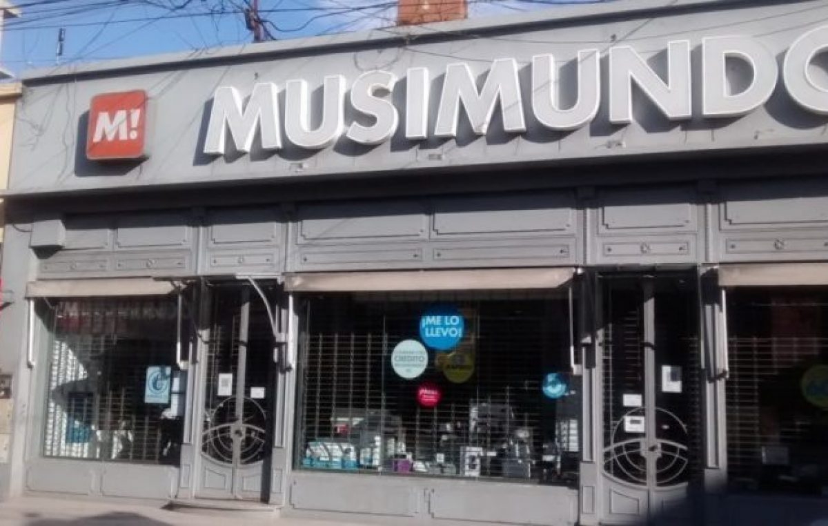 Musimundo en crisis: cerró locales en 16 ciudades de Buenos Aires y ya son decenas los despedidos