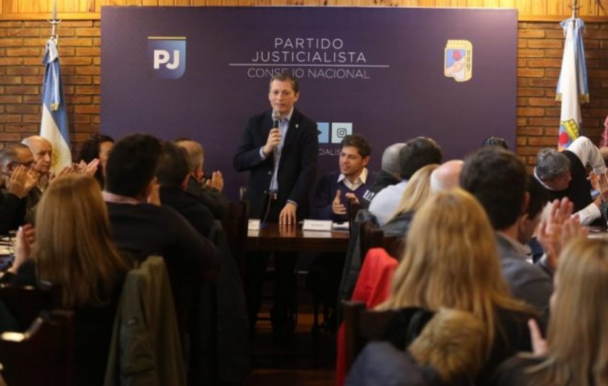 Con llamados y encuentros, en el PJ Bonaerense siguen el minuto a minuto de sus candidatos