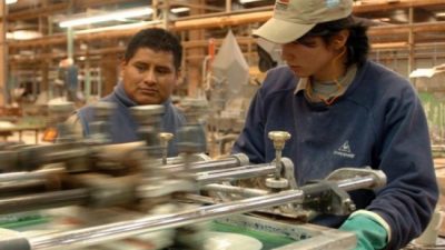 El 70% de los trabajadores argentinos gana menos de 24 mil pesos al mes