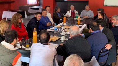 Intendentes del Juárez Celman acordaron dar un aumento hasta del 32% al personal
