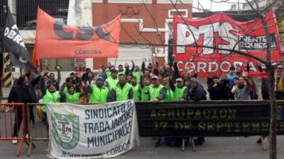 Jesús María: trabajadores municipales conquistan aumento salarial