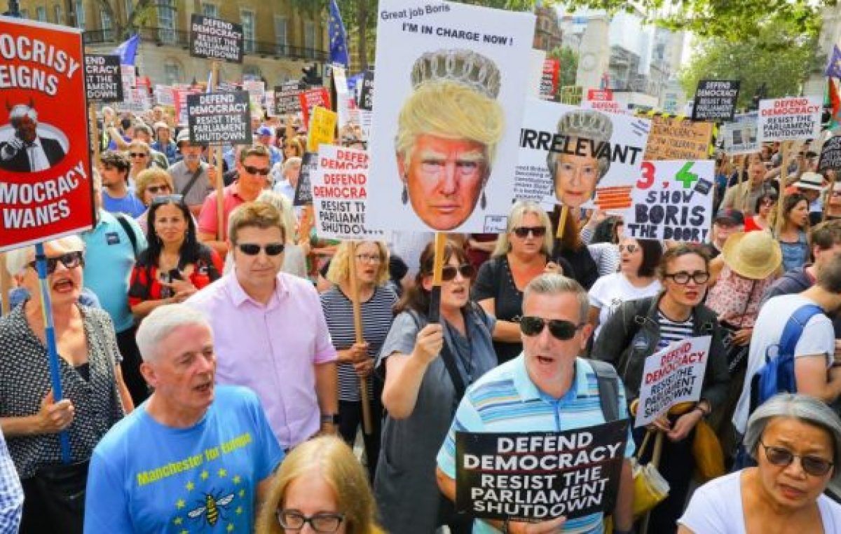 Desobediencia civil contra el Brexit duro