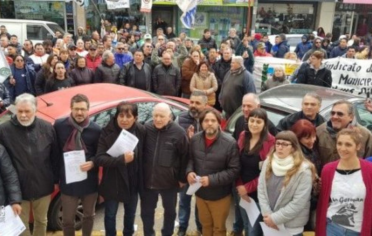 Morón: Trabajadores Municipales contra los despidos