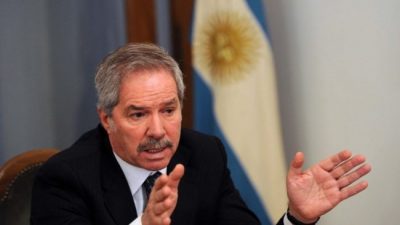 Solá: «El macrismo provocó indigentes con casa y autito que no llegan a fin de mes»