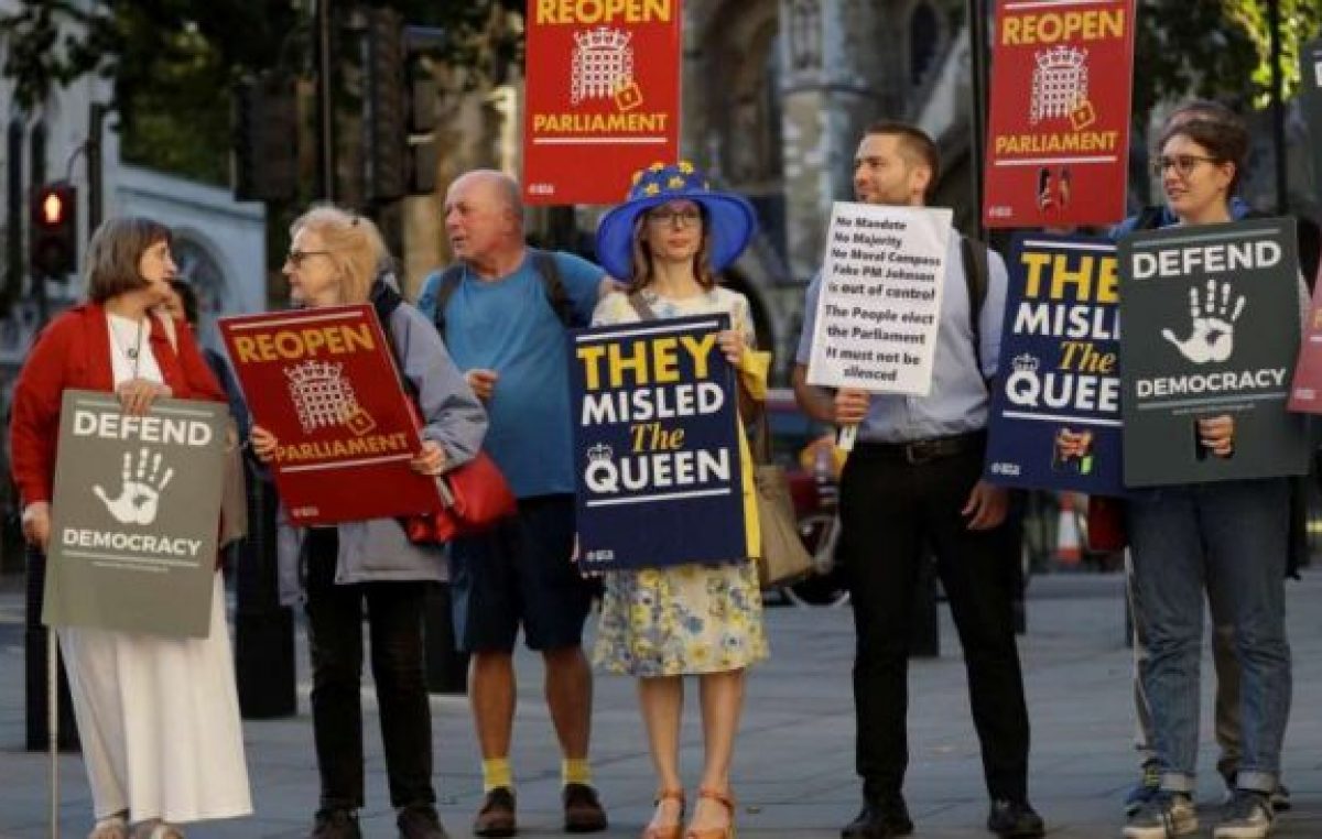 Afirman que el riesgo de un Brexit duro “es real”
