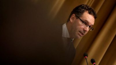 Qué hará Sandleris el lunes para no quedarse sin reservas 