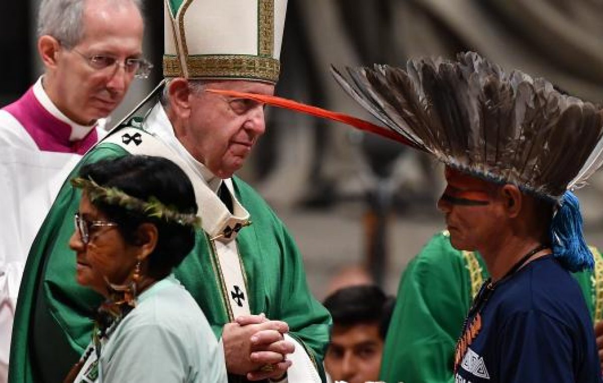 Jair Bolsonaro contra el Papa Francisco por el Sínodo de la Amazonia