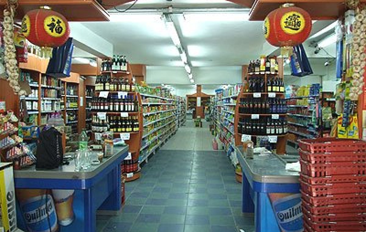 Los almacenes fueron los más golpeados