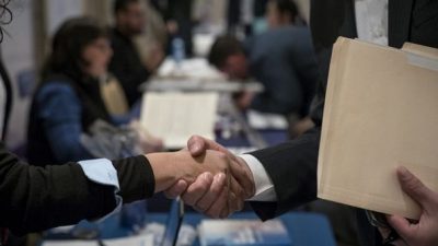 Crece el número de argentinos que intenta conseguir trabajo en Chile