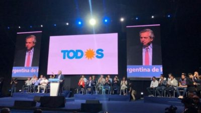 En el cierre de campaña de Massa, Fernández pidió que “el domingo terminemos este tiempo llenando las urnas de votos”