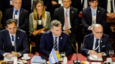 El Gobierno no repudiará «por el momento» los ataques de Bolsonaro a Alberto Fernández