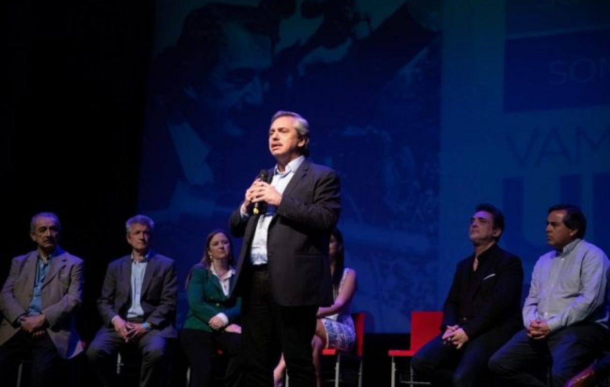 Alberto Fernández: «Alfonsín levantó el dedo las veces que hizo falta»