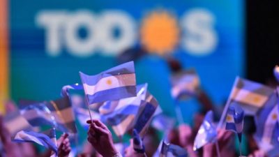 «El Gobierno volvió a manos de la gente»
