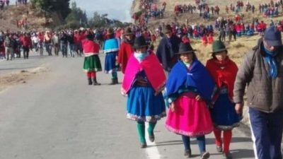 Masiva movilización de indígenas a Quito