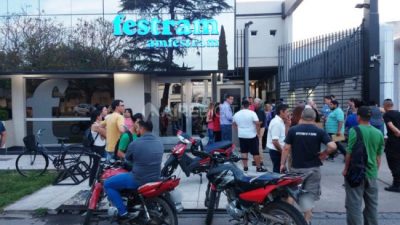Trabajadores municipales precarizados de Santa Fe quieren su propio sindicato: “Asoem nunca nos absorbió”