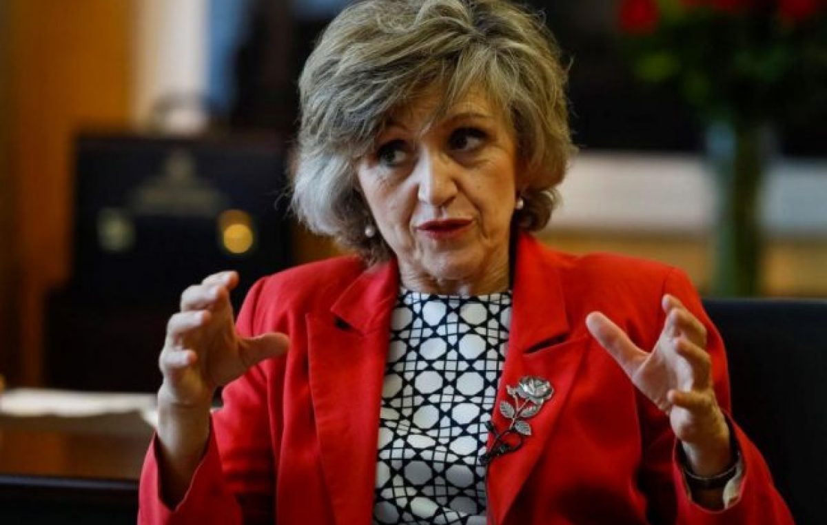 España: María Luisa Carcedo, «hay que respetar la sentencia»