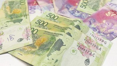 El rojo aumenta por el pago de intereses