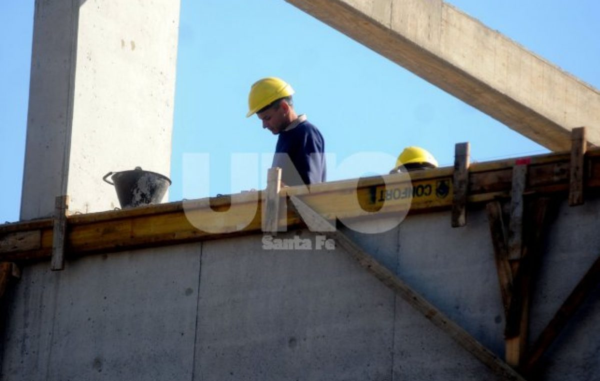 La Uocra denuncia 3 mil puestos de trabajo menos en Santa Fe y pide que no vengan con «el cuento de la transición»