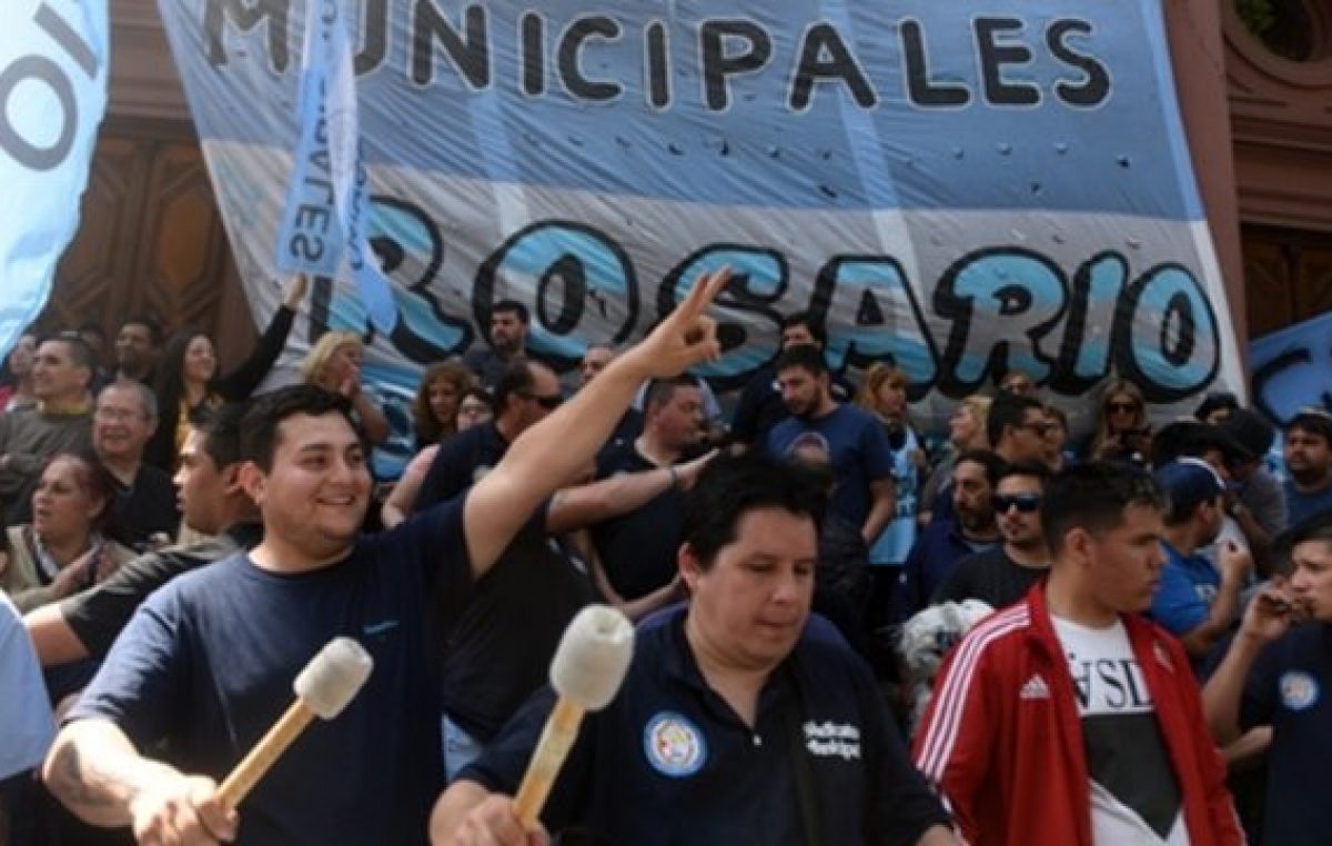 Los municipales rosarinos lanzan una nueva protesta por el cobro desdoblado de haberes
