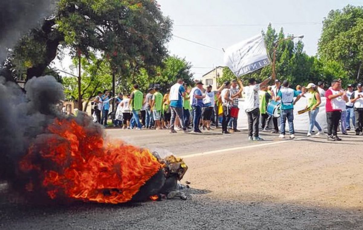 La provincia de Santa Fe apura medidas para descomprimir la crisis en las comunas