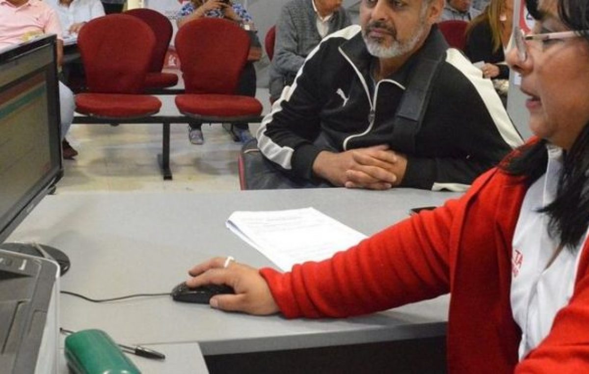 Municipalidad de Salta: Pasaron a planta permanente a 551 trabajadores