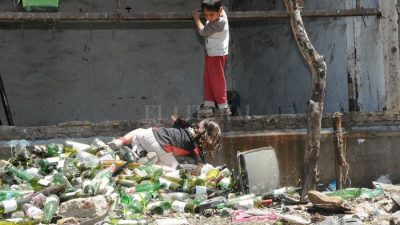 Hambre, no duelas tanto: “La gente de Santa Fe ya no pide chapas, sino algo para comer”