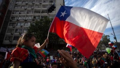 El acuerdo constitucional muestra sus primeras grietas