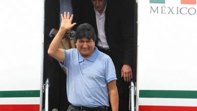 Evo Morales: «No daremos ni un paso atrás ante los racistas y golpistas»