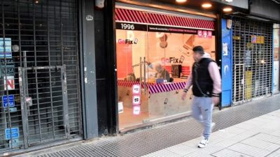 Los comercios porteños siguen en picada