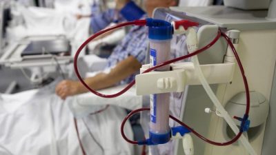Grave: La Provincia de Buenos Aires no paga y los centros de salud suspenden tratamientos de diálisis