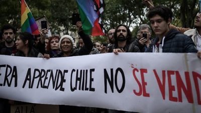 Para la calle, la agenda de Piñera es cosmética