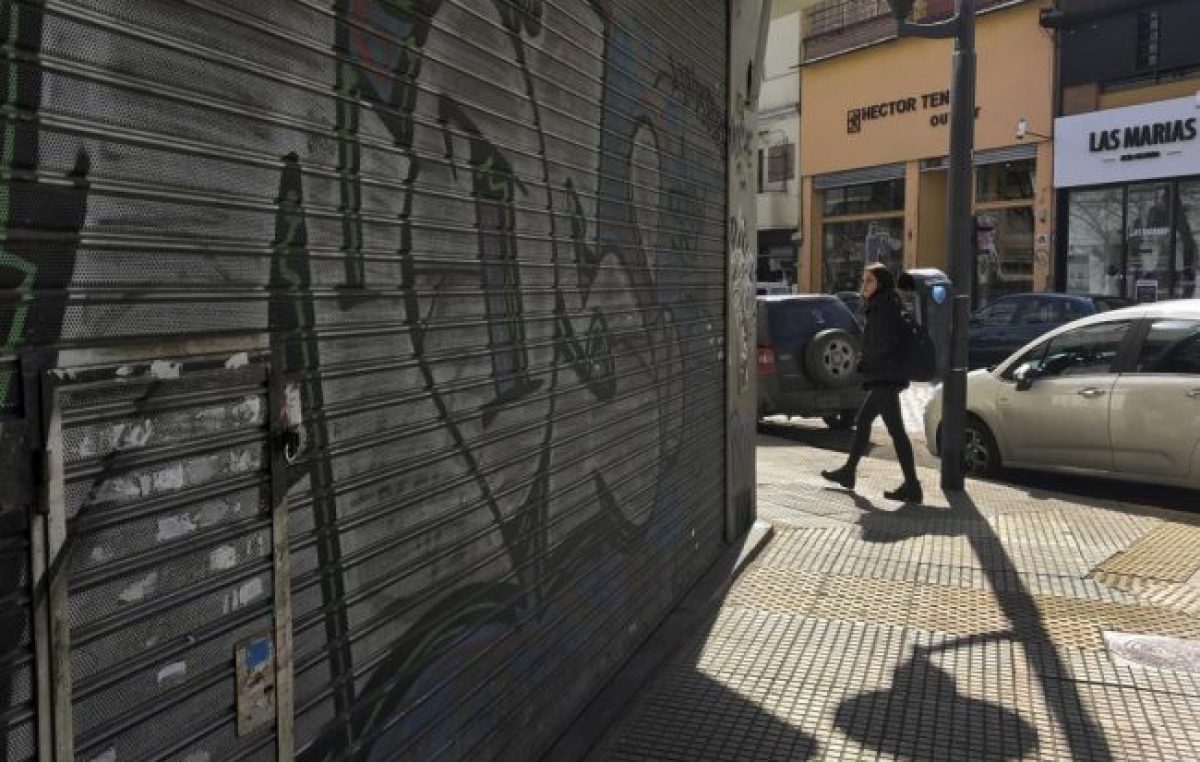 Un 50 por ciento más de locales vacíos